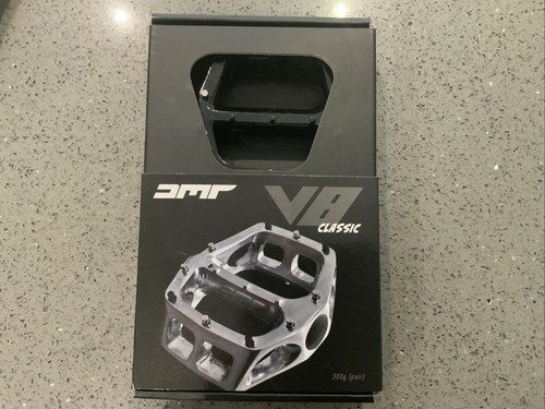 Dmr classic mtb - v8, pedals